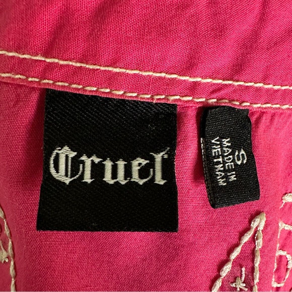 Cruel Hot Pink Embroidered and Studded Long Sleeve Pearl Snap Shirt Size S - Picture 7 of 8